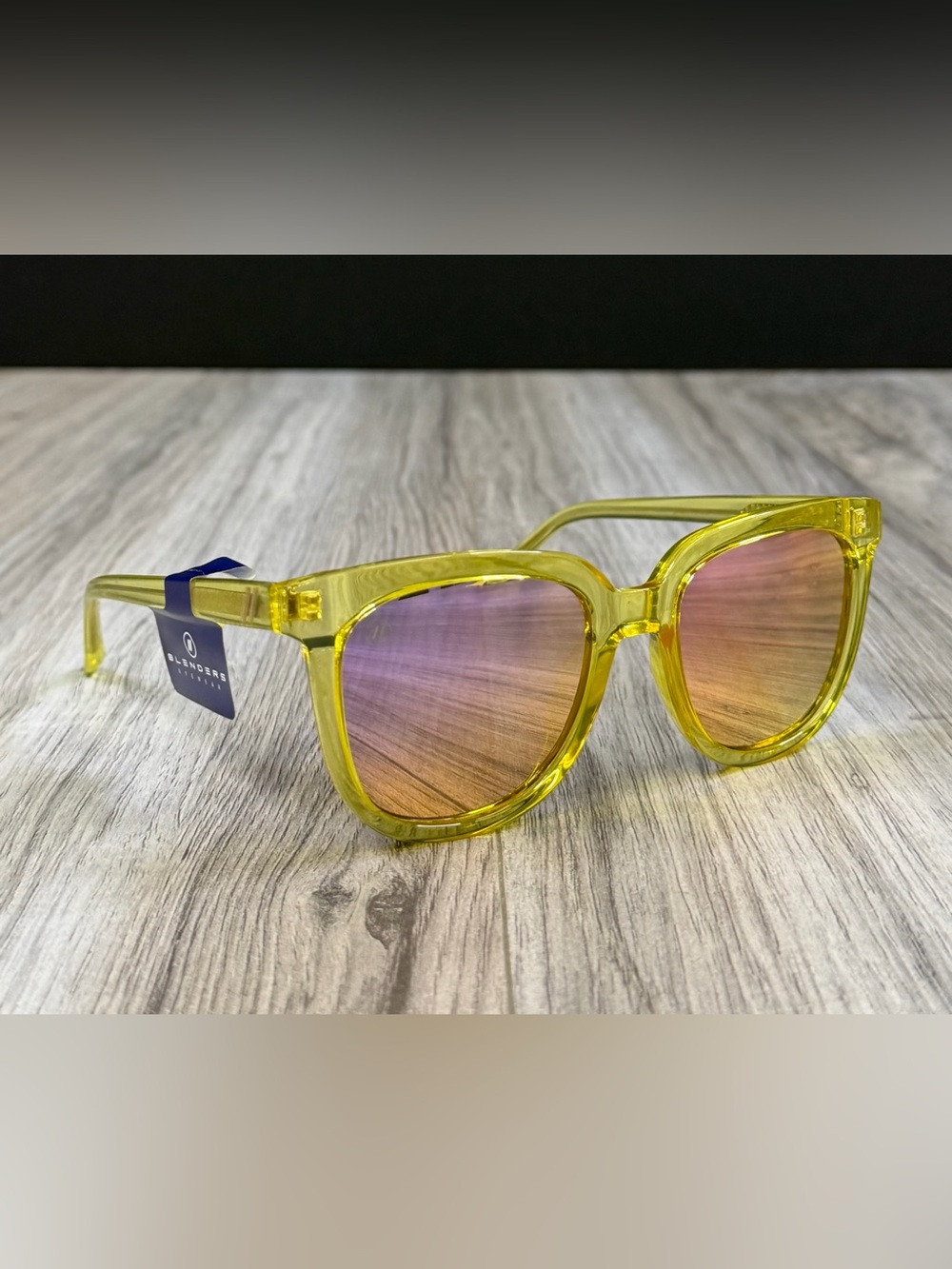 Blenders Eyewear Grove Spark Lime Polarized Sunglasses Crystal Neon Yellow NEW